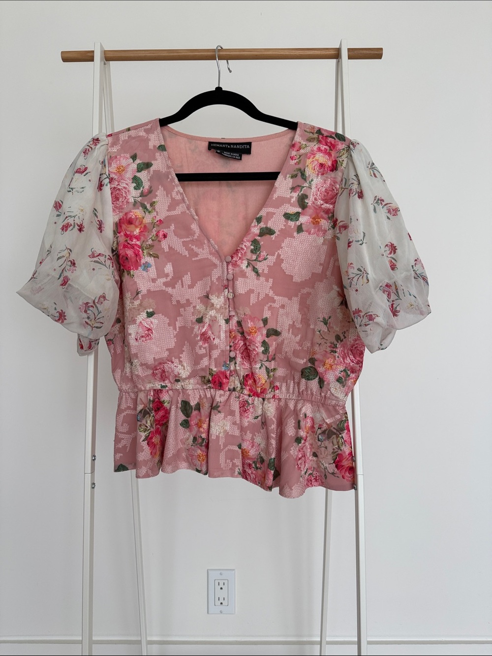 HEMANT & NANDITA Pink Floral V-Neck Puff Sleeve Peplum Top